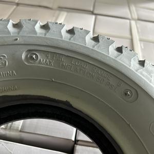 Neumático Cheng Shin 4.10/3.50-6 Gris C178 para Scooter Eléctrico, Silla de Ruedas, Carretilla de Jardín, con Banda de Rodadura Dentada, Rin de 8 Pulgadas, 13X4.00-6 - Product Image 2