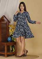 Gaun Midi Wanita Cantik Warna Biru Dongker Bermotif Daun, Lengan Panjang Kasual, Model Empire Waist, Siluet A-Line, Hemline Melebar, Cocok untuk Musim Panas