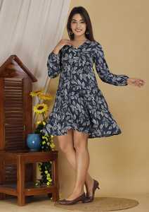 Hermoso Vestido Midi Azul Marino con Estampado de Hojas, Manga Larga, Cintura Imperio, Silueta en A, Dobladillo Acampanado, Casual de Verano para Mujer - Product Image 1