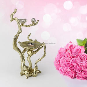 ถาดเสิร์ฟเค้กโลหะชุบทอง2ชั้นดีไซน์หรูใหม่พร้อมอุปกรณ์ทำเค้กโลหะแบบนูนดีไซน์สุดหรู - Product Image 4