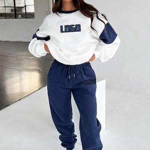 Ensemble de survêtement deux pièces de haute qualité avec logo personnalisé, couleur unie, pour femme, comprenant un sweat à capuche et un pantalon de jogging - Product Image 3