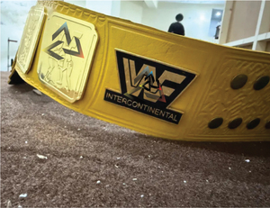 เข็มขัดแชมป์มวยปล้ำแบบอินเตอร์คอนติเนนตัลเฮฟวี่เวทแบบกำหนดเอง แผ่นโลหะชุบทอง 2 มม., สายหนังแท้, เข็มขัดแบบปรับแต่งได้ - Product Image 2