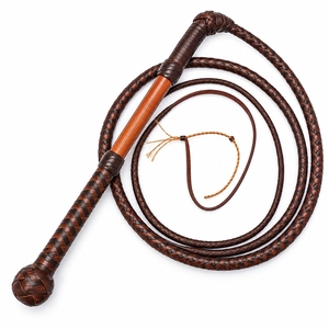 Látigos de cuero genuino trenzados, de diseño apto para exhibición en colección, con mango duradero y cómodo, tradicionales. - Product Image 1