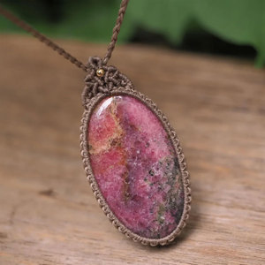 Collier pendentif en macramé turquoise fait main, style bohème naturel, ajustable, avec cordon noir, bijou de guérison - Product Image 3