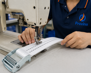 สายรัดโพลีเอสเตอร์แบบหัวเข็มขัดขนาด 38 มม. รับน้ำหนัก 450 กก. ไม่มีตะขอ สำหรับการขนส่งสินค้า งานหนัก ผู้ผลิต OEM โรงงาน - Product Image 3