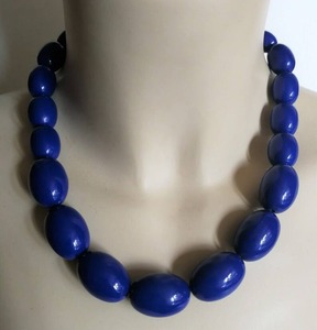 Collar de Resina Inspirado en la Naturaleza, Colgante Botánico de Epoxi, Joyería Elegante y Moderna para Mujer - Product Image 2