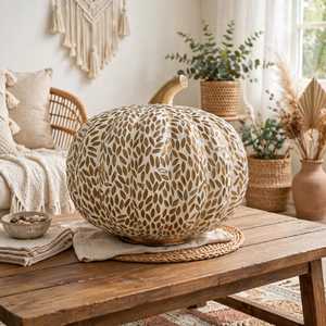 Vase à fleurs en céramique artisanale bohème en forme de citrouille, blanc mat avec feuille d'or, décoration d'intérieur - Product Image 1