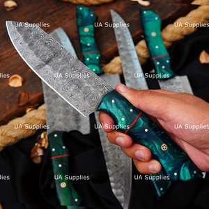 Ensemble de 5 couteaux de chef en acier Damas de qualité supérieure, faits à la main, ambidextres, finition haute brillance, manches en résine, conception personnalisée OEM ODM, vente en gros - Product Image 5