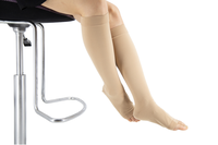 Vente en gros Bas de compression unisexe de haute qualité pour les genoux Chaussettes de compression pour infirmière avec logo personnalisé Chaussettes d'automne en nylon noir pour hommes