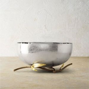 Cuenco de Servir de Metal Martillado de Lujo con Base de Rama con Hojas Doradas |   Elegantes Tazones para Ensalada de Frutas como Centro de Mesa para Decoración del Hogar y Bodas - Product Image 1