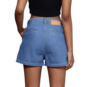 กางเกงยีนส์ขาสั้นทรงหลวมสีอ่อน เอวสูง จีบพลีท สำหรับผู้หญิง สไตล์ลำลอง สตรีทแวร์ ฤดูร้อน - Product Image 2