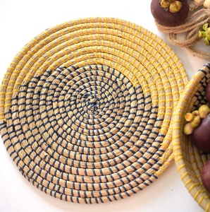 Cesta de pared de mimbre y flecos de rafia negra más vendida, Juego de 2, Vietnam hecho a mano para decoración Kingcraftviet - Product Image 6