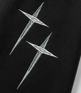 กางเกงขาสั้นเบอร์มิวดาสีดำสำหรับผู้ชายเอวกลางสไตล์ลำลอง - Product Image 4