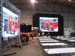 Tour de levage à manivelle en aluminium haute résistance pour écran LED, de qualité supérieure - Product Image 6