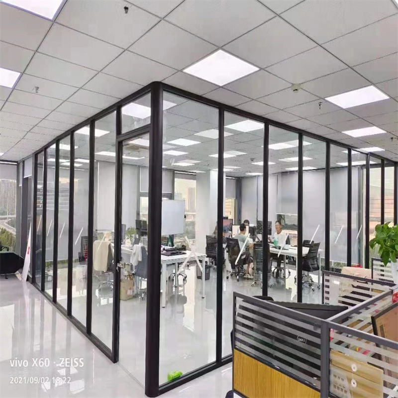 Curated visual reference: Picture Idea: Single Glass Partition 40Mm Frame 100Mm Thickness Magnetic Control