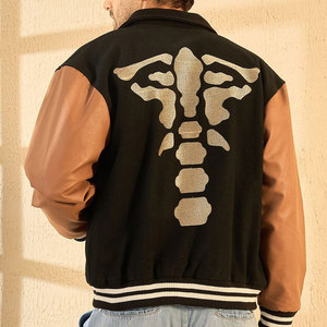 Chaqueta Varsity de Lana y Cuero Premium, Chaqueta Letterman con Parche de Chenille Personalizado, Venta al Por Mayor para el Mercado Estadounidense - Product Image 3