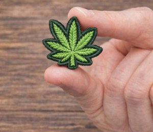 Parche Bordado de Hoja Verde Termoadhesivo o para Coser – Aplique de Planta de Moda para Ropa, Chaquetas, Bolsos y Accesorios DIY - Product Image 4