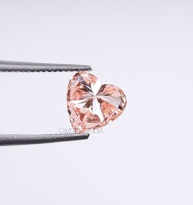 เพชร OM GEMS 1.00 กะรัต รูปหัวใจสีชมพู เจาะด้วยเลเซอร์ ได้รับการรับรองจาก IGI สำหรับทำเครื่องประดับ เพชรสีแฟนซี เพชรแล็บ - Product Image 4