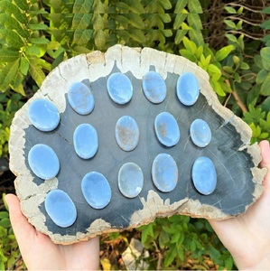 Pierre d'Ange Naturelle Écologique Ovale Polie à la Main pour la Méditation, le Reiki, l'Énergie des Chakras et le Soulagement du Stress - Product Image 4