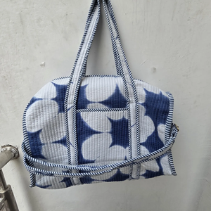 Bolso tote de tela de algodón bohemio acolchado hecho a mano de primera calidad con cierre de cremallera para compras - Product Image 3