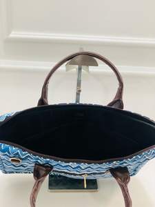 Sac pour ordinateur portable pour femme, imprimé Jaipuri exclusif, bleu zigzag moderne - Product Image 2