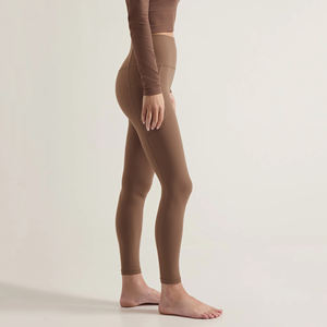 Leggings de Yoga Ligeros para Mujer, el Mejor Material, Gran Venta, Última Tendencia, Disponibles a Precio de Mayoreo, Leggings de Yoga con Cintura Elástica - Product Image 4