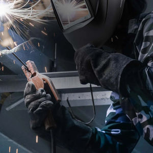 ถุงมือหนังวัวสำหรับงานหนัก ทนความร้อน บุผ้าฝ้ายกันไฟ ถุงมือทำงานนิรภัยแบบยาวสำหรับช่างเชื่อม - Product Image 6