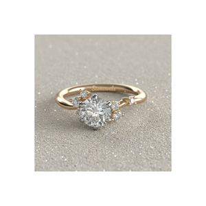 Bague de fiançailles en diamant de laboratoire avec pierres latérales dispersées, bague de mariée en or incurvée, sertie de griffes certifiée, luxe, vente en gros - Product Image 1