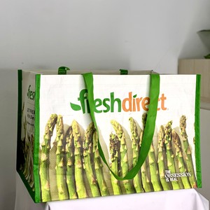 Custom Recycled PP Woven Shopping Tote Bag Eco-Friendly Reusable Grocery Bag with Logo Laminated Waterproof and Durable - Product Image 3