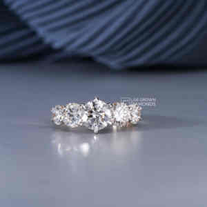 Round Brilliant Lab Grown Diamond Ring S925 Sterling Silver Yellow Gold Luxury 7 Piece 4.12ct EF Clarity <b>Gift</b> for Women Ring - Product Image 1