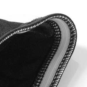 Chaussettes de football sans pieds et manchons de compression pour mollets, avec logo et design personnalisés, de qualité supérieure, pour la protection des jambes. - Product Image 3