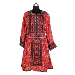 Vestido Bohemio Único BDR015, Vestido de Algodón Afgano Kuchi con Bordado de Seda, Hecho a Mano, Estilo Vintage Banjara Balochi - Product Image 6