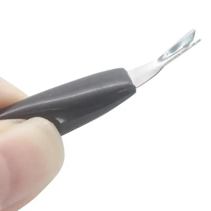 Pousse-cuticules professionnel ergonomique en acier inoxydable réutilisable avec poignée antidérapante pour manucure et ongles impeccables - Product Image 3