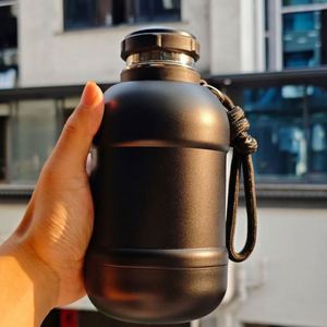 <b>Outdoor</b> Travel <b>Large</b> Capacity Fitness Vaccum Insulated 316 Stainless Steel Drinking Wate Bottle with Carrying Strap - Product Image 5