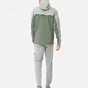 Veste coupe-vent à capuche pour homme OEM avec fermeture éclair, style sportif bicolore en polyester et nylon, coupe régulière, idéale pour l'automne - Product Image 6