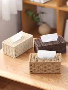 Boîte à mouchoirs rectangulaire en rotin tissé à la main pour la décoration intérieure bohème et rustique - Product Image 2