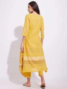 Vestido Maxi Asimétrico Amarillo con Dobladillo a Rayas, Corte Holgado, Manga Tres Cuartos, Ropa Casual de Verano, Tela Viscosa, Hermoso Vestido - Product Image 3