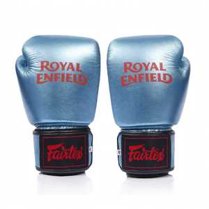 Guantes de Boxeo de Cuero Fairtex Personalizados en Color Cielo, con Cierre de Gancho y Bucle, Correas Ajustables para Kick Boxing y Artes Marciales - Product Image 4