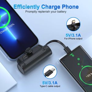 Caricabatterie Portatile ad Alta Velocità Sottile 8000mAh Essenziale per Viaggi con Cavi Integrati Power Bank Stazione di Ricarica ad Alta Velocità - Product Image 4