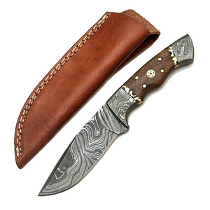 Cuchillo Skinner de Acero de Damasco Hecho a Mano de 9 Pulgadas con Mango de Madera y Acero de Damasco, con Funda de Cuero, Regalo Perfecto - Product Image 1
