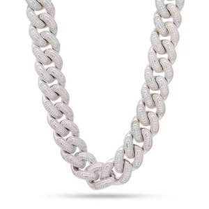 Chaîne cubaine de luxe en argent entièrement sertie de moissanite couleur D, testée au diamant, pour mariage - Product Image 3