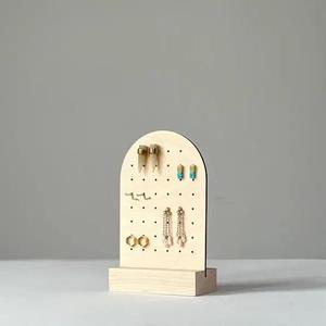 Soporte de exhibición de pendientes de vidrio 2025, estante de soporte de joyería personalizable para tachuelas colgantes y aros con diseño para tiendas minoristas - Product Image 4