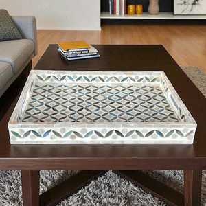 Plateau décoratif classique en nacre avec incrustations géométriques, plateau de service en MOP pour table basse, ottoman, coquille élégante pour vanité - Product Image 2