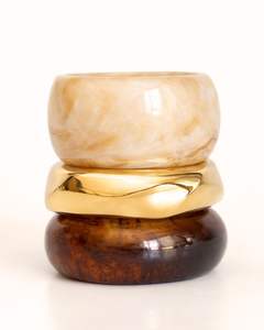 Bracelets tendance en résine pour femmes, étanches, surface lisse, bijoux élégants avec couleurs personnalisées pour les soirées et festivals - Product Image 2