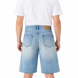Shorts en jean bleu clair pour hommes, longueur genou, coupe droite, décontractés, pour l'été, confortables pour un usage quotidien - Product Image 3
