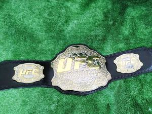 เข็มขัดแชมป์โลกเฮฟวี่เวท UFC รุ่นลิมิเต็ดอิดิชั่น คลาสสิค ทอยเล็ตเบลท์ UFC ULTIMATE FIGHTING CHAMPIONSHIP ทำจากทองเหลืองหนา 2 มม. - Product Image 5