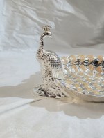 Luxueuze verzilverde pauwvormige decoratieve metalen fruitschaal emaille ambachtelijke serveerblad mandje premium bruiloft teruggave cadeau
