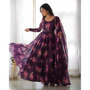 CONJUNTO DE TRAJE ANARKALI DE ORGANZA SUAVE PURO DE COLOR WAINE CON TOTALMENTE COSTURADO DKB 26 - Product Image 5