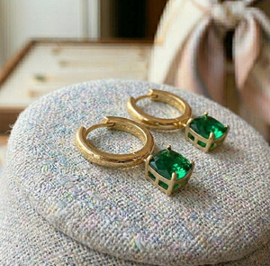 Pendientes de Lujo con Peridoto Corte Cojín, Piedra de 10mm, 4 Pulgadas de Largo, 10 Gramos, Plata de Ley 925, Chapado en Oro de 18K, Joyería de Diseño - Product Image 3