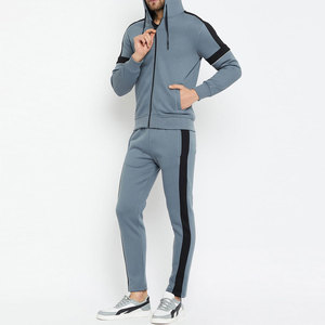 Ensemble de survêtements pour hommes à capuche imprimés sur mesure de qualité supérieure à prix abordable, fabriqués par des professionnels, manches longues - Product Image 4